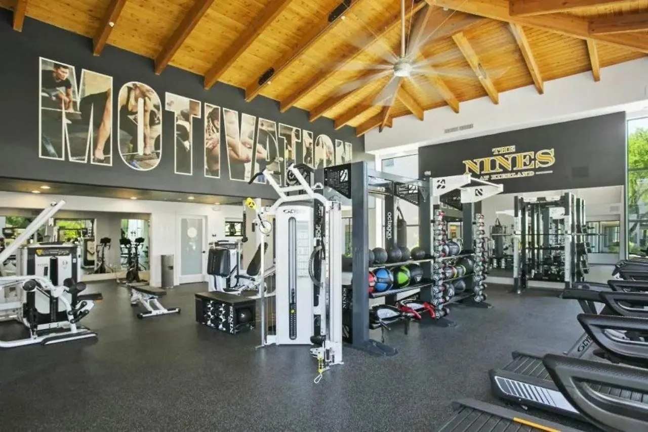 The Nines Scottsdale Apartment