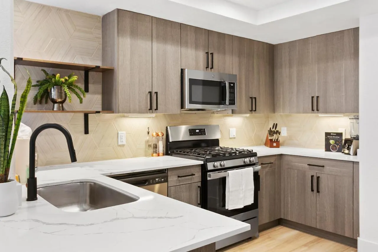 The Nines Scottsdale Apartment